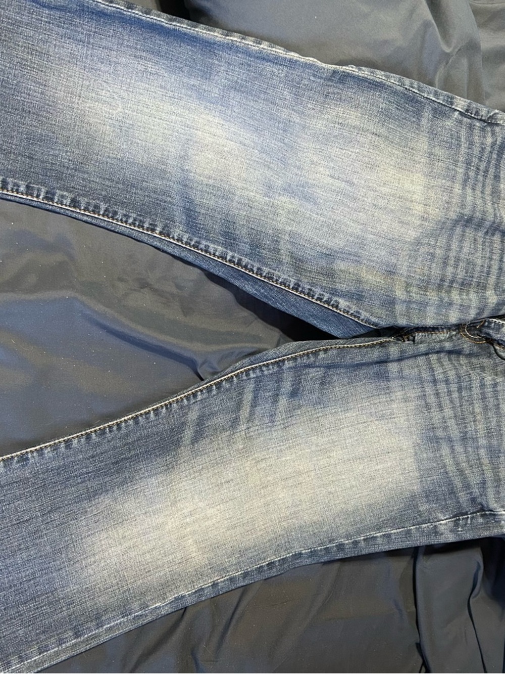 BKE Men's Light Blue Slim Straight Jeans